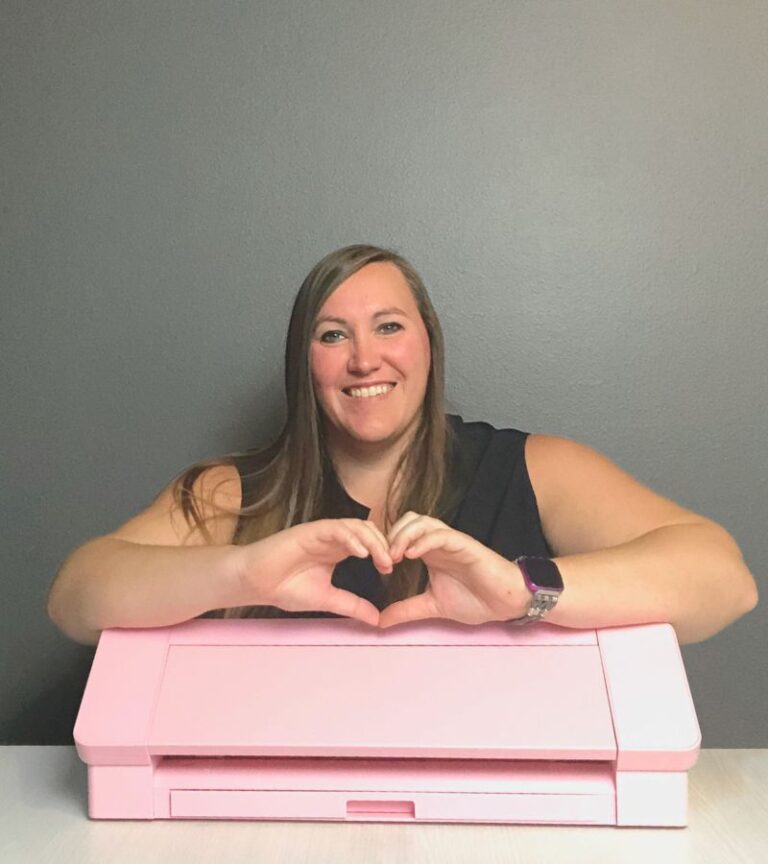 Crafty Christie showing some love for her Silhouette Cameo